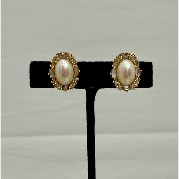 Christian Dior Signed Iridescent Faux Pearl Gold Tone Clip on Earrings - Picture 2 of 10